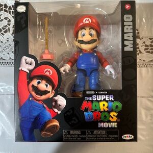 Super Mario Movie 5 inch Mario Action Figure with Plunger Accessory